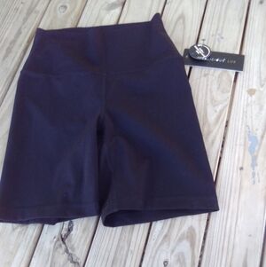 New Women's Yogalicious Lux Hi Rise Black Yoga Workout Shorts Size Medium